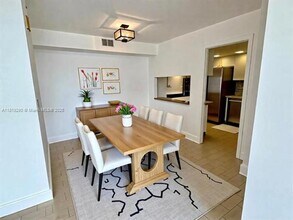 1000 NE Quayside Terrace in Miami, FL - Building Photo - Building Photo