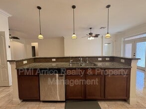 8611 Olive Moss Ct in Riverview, FL - Building Photo - Building Photo