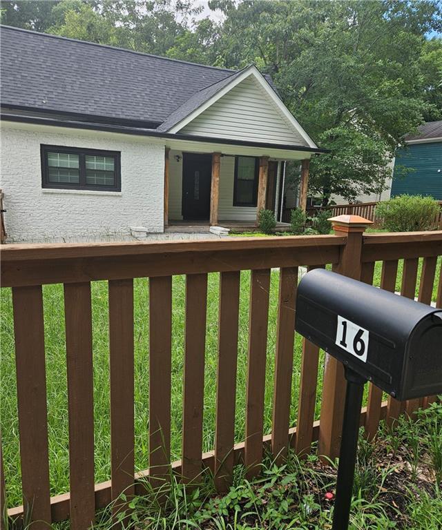 property at 16 Johnson Rd NW