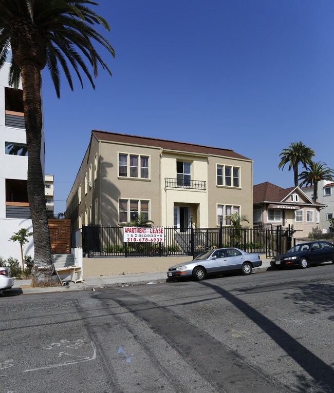 969 S Serrano Ave in Los Angeles, CA - Foto de edificio - Building Photo