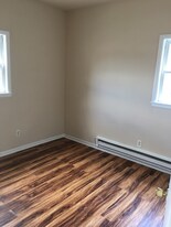 319 S 5th Ave in Kankakee, IL - Building Photo