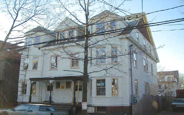 28-30 Glenwood Ave in Cambridge, MA - Building Photo