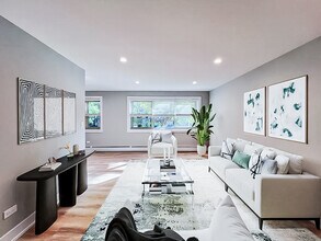 520 W Aldine Ave, Unit 314 in Chicago, IL - Building Photo - Building Photo