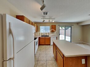 8956 W Charleston Ave in Peoria, AZ - Building Photo - Building Photo
