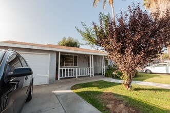 9107 Hasty Ave in Downey, CA - Building Photo - Building Photo