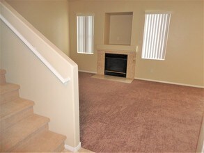 922 Country Skies Ave in Las Vegas, NV - Foto de edificio - Building Photo