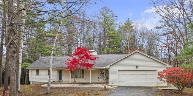 property at 34 Galway Ct