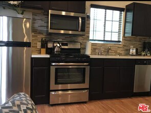 5948 Colfax Ave in Los Angeles, CA - Building Photo - Building Photo