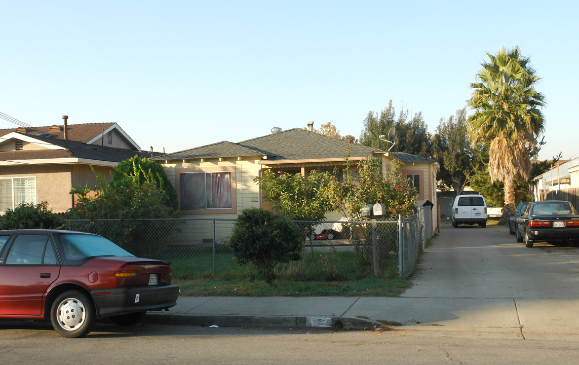 207 S Sunset Ave in San Jose, CA - Building Photo