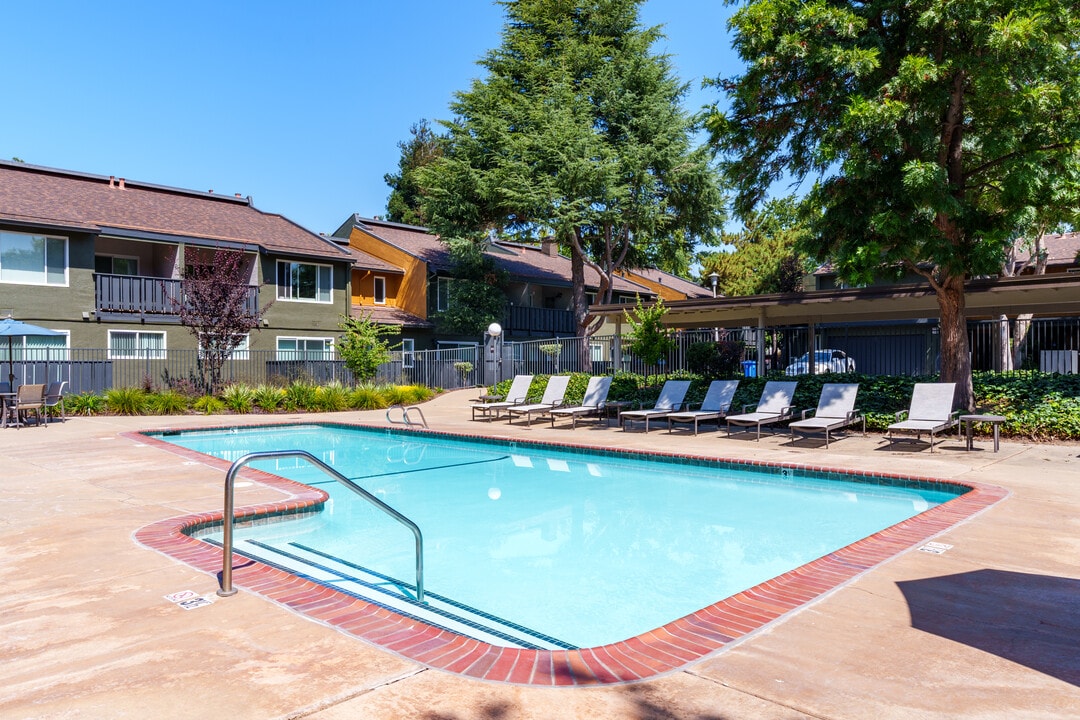 Pebble Creek Communities in Fremont, CA - Building Photo