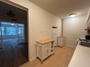 2554 W Eastwood Ave in Chicago, IL - Building Photo - Building Photo