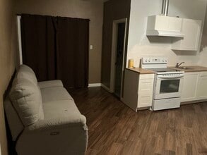 810 Earlham St, Unit Adu in Pasadena, CA - Building Photo - Building Photo