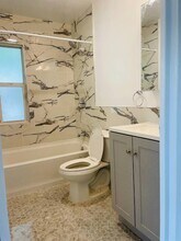 26 Elm Ave in Glen Cove, NY - Building Photo - Building Photo