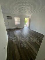 6228-6240 Chesapeake Blvd in Norfolk, VA - Building Photo