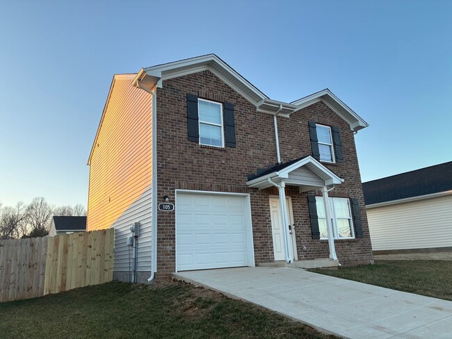105 S Osprey Ct in Vine Grove, KY - Building Photo - Building Photo