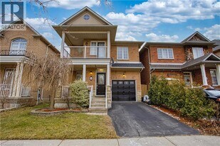 20 Goldeye Dr in Hamilton, ON - Building Photo