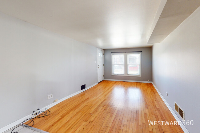 4737 N Harding Ave in Chicago, IL - Building Photo - Building Photo
