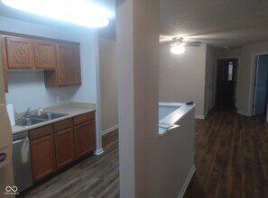 9820 Legends Creek Dr in Indianapolis, IN - Building Photo - Building Photo