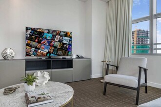 1391 FL-5 in Miami, FL - Building Photo - Building Photo