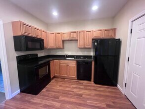 70 Randolph Rd in Worcester, MA - Building Photo - Building Photo