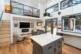 61304 Wizard Ln in Bend, OR - Building Photo - Building Photo