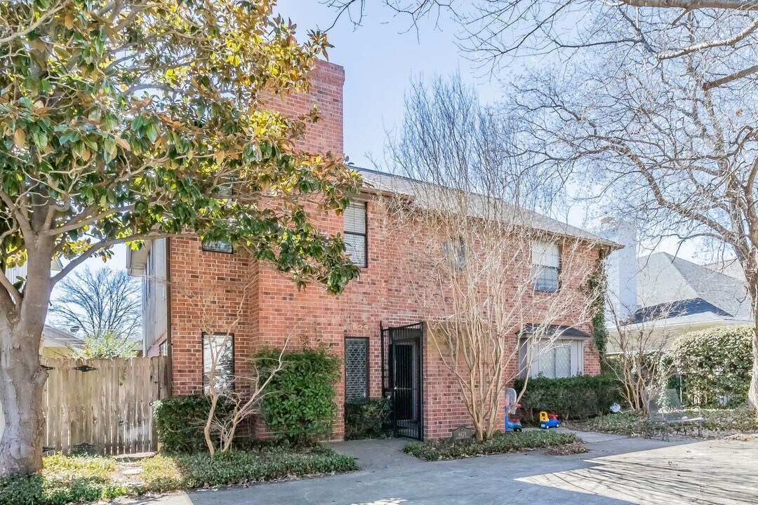 4629 Washburn Ave in Fort Worth, TX - Building Photo