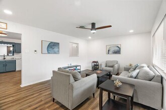 11814 Flushing Dr, Unit SI ID1472877P in Maryland Heights, MO - Building Photo - Building Photo