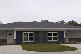 Greyes Place in Crawfordville, FL - Building Photo - Building Photo