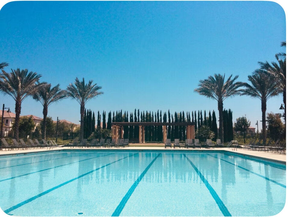 83 Cherry Tree in Irvine, CA - Building Photo