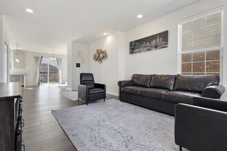 4320 Monroe Ave in Naperville, IL - Building Photo - Building Photo