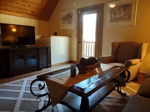 59570 Devils Ladder Rd in Mountain Center, CA - Building Photo - Building Photo