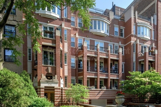 property at 436 W Belmont Ave