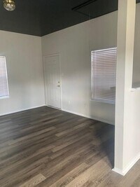 214 Sidney St photo'