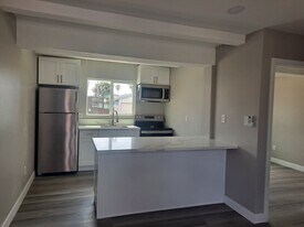 2129 Balboa Ave in San Diego, CA - Building Photo