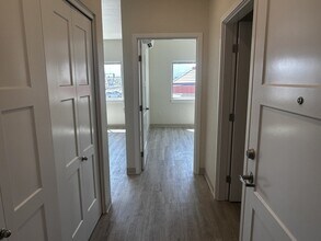 1935 W Table Rock Rd in Medford, OR - Building Photo - Building Photo