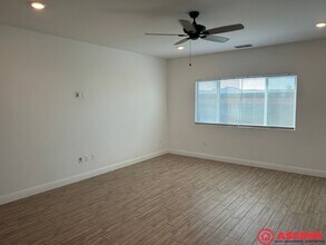 3305 Twin Knolls Ln in Shafter, CA - Building Photo - Building Photo