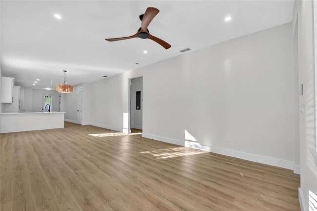 1515 E Knollwood St in Tampa, FL - Building Photo - Building Photo