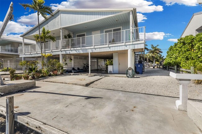 106 Channel Dr in Marathon, FL - Building Photo - Building Photo