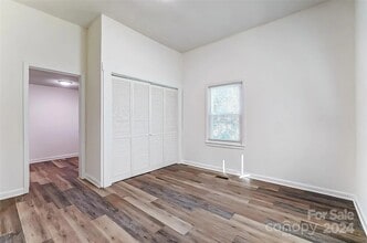 110 E 5th Ave in Gastonia, NC - Foto de edificio - Building Photo