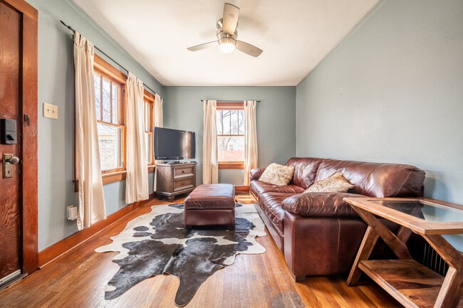 1214 N Wahsatch Ave in Colorado Springs, CO - Building Photo - Building Photo