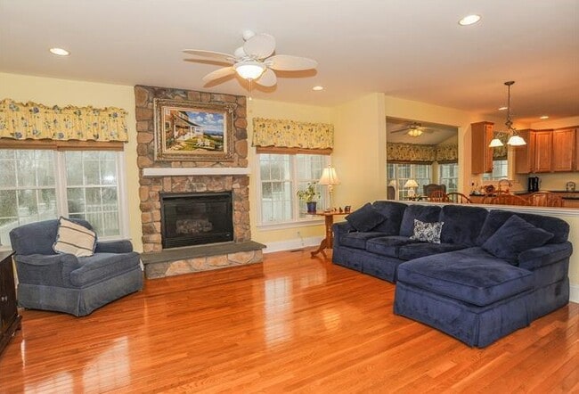606 Winston Ln in West Chester, PA - Building Photo - Building Photo