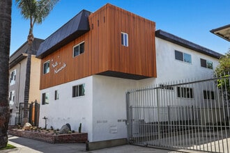 111 N Normandie Ave in Los Angeles, CA - Building Photo - Building Photo