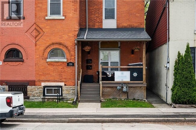 property at 550 James St N