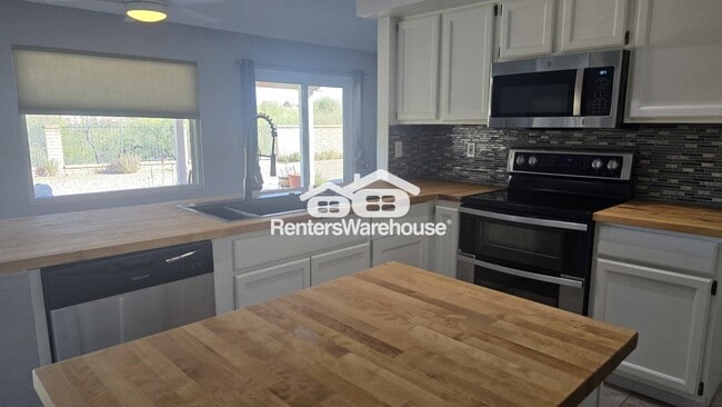 2693 W Calle De Dalias in Tucson, AZ - Foto de edificio - Building Photo