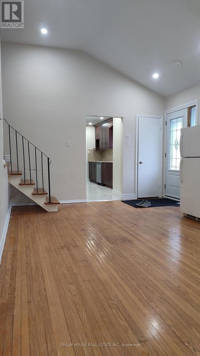 95 Thornbeck Dr in Toronto, ON - Building Photo - Building Photo