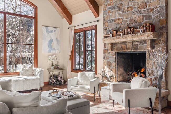 15 Westview Dr in Aspen, CO - Building Photo - Building Photo