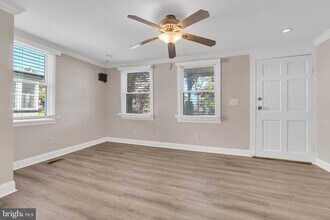 19 Pleasant St in Vincentown, NJ - Building Photo - Building Photo