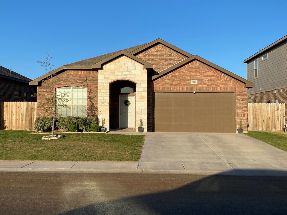 7048 Cir Cross Rd in Odessa, TX - Building Photo