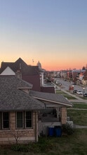 202 Lafayette St, Unit 3 in Jefferson City, MO - Foto de edificio - Building Photo