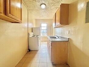 878 Bryant Ave in Bronx, NY - Building Photo - Building Photo